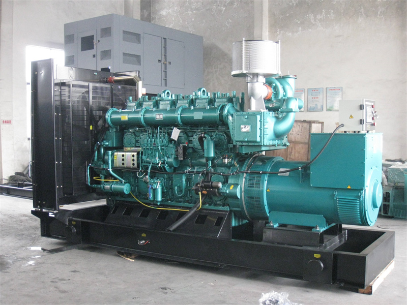 佛子山镇200KW 柴油发电机的油耗是多少？